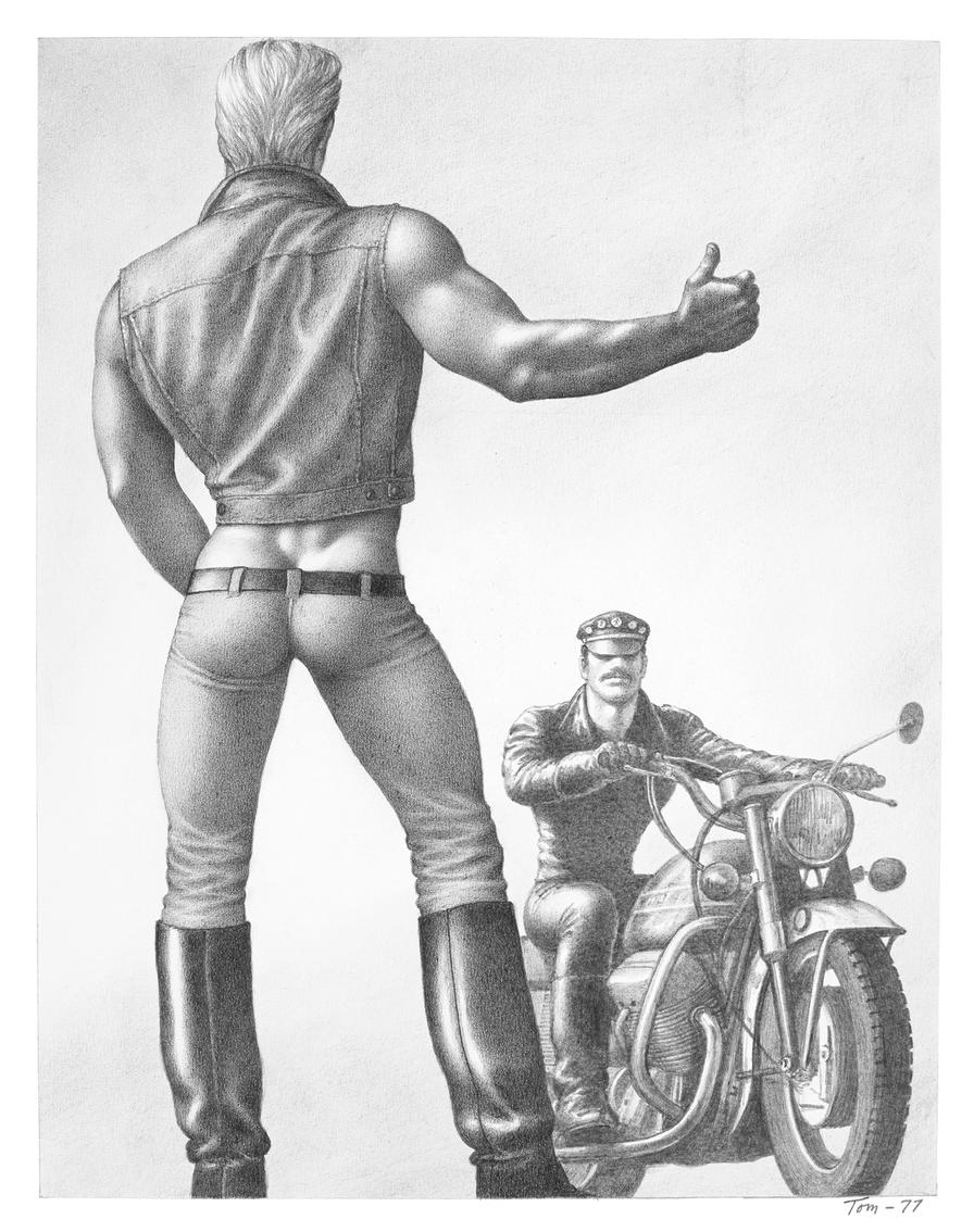 Kuva Tom of Finlandin teoksesta. Kuvassa kaksi mieshahmoa, joista toinen seisoo etualalla selin katsojaa päin ja toinen taka-alalla istuu moottoripyörällä katse katsojaa päin.