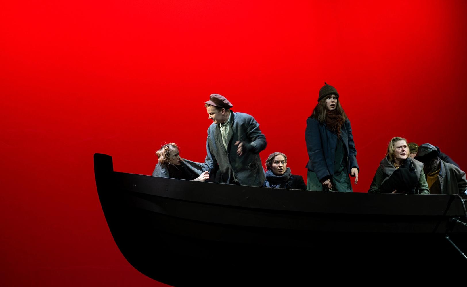 Театральная афиша (Teatterikalenteri)