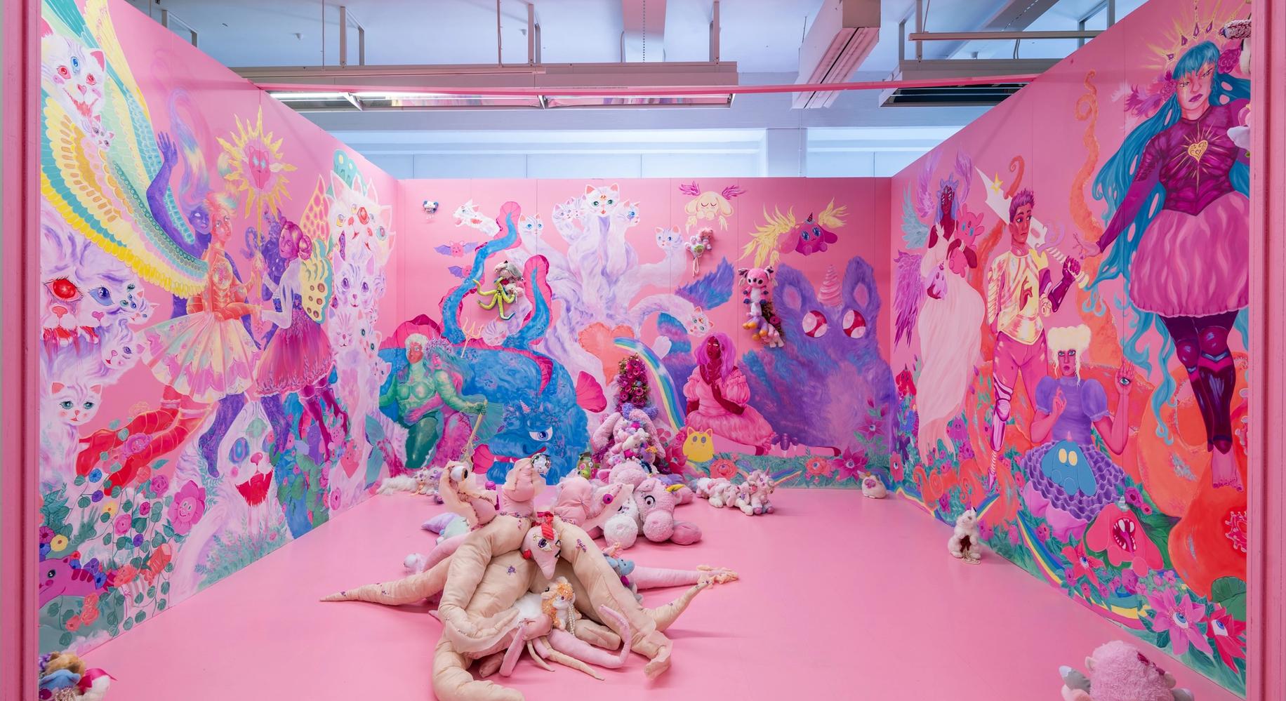 Произведение искусства на выставке «Страна чудес X» / Taideteos Ihmemaa X -näyttelyssä