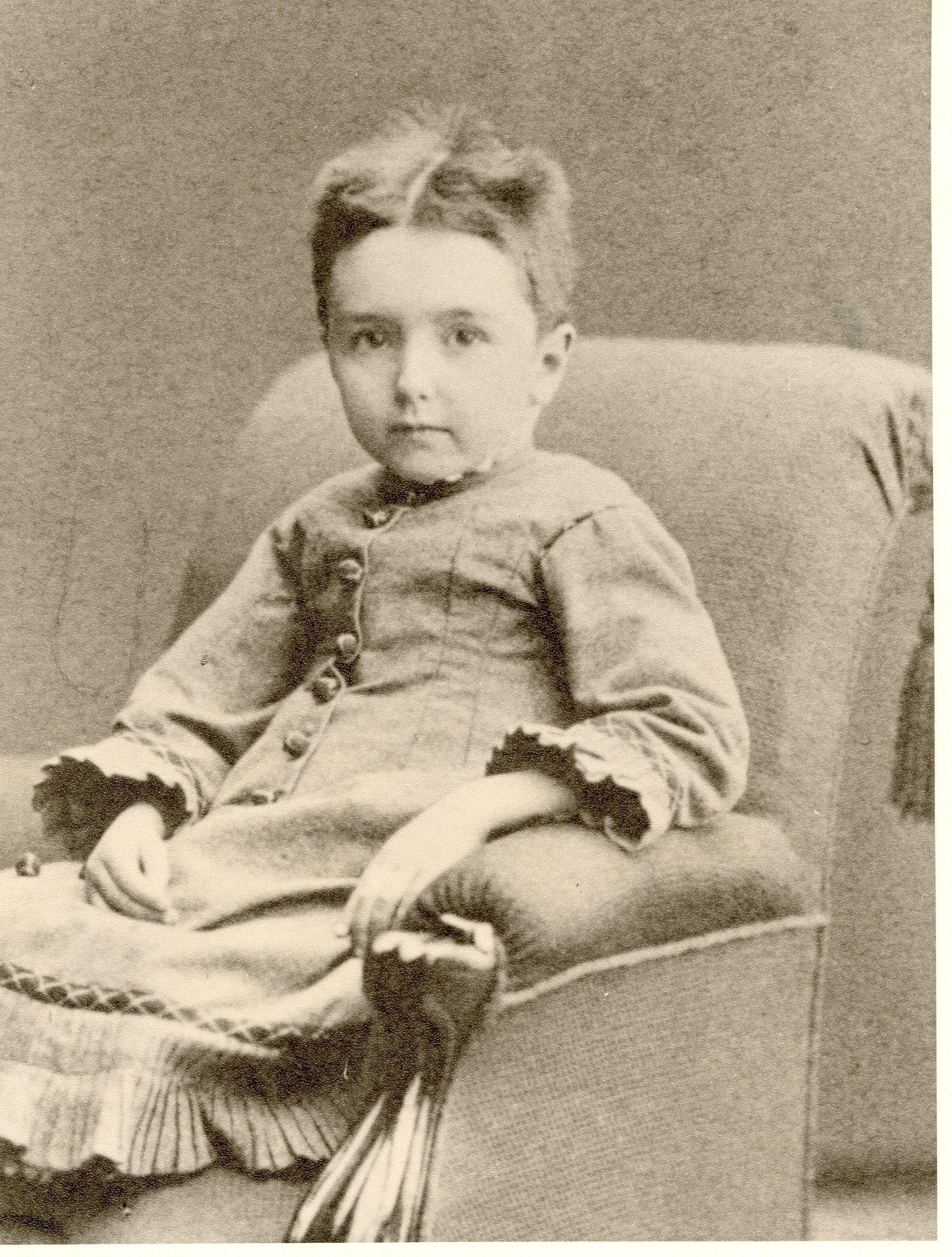 Айно Сибелиус в детстве (Aino Sibelius lapsena) 