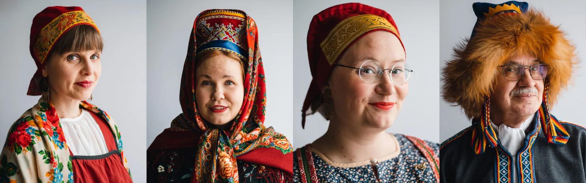 Фотопортрет двух женщин в национальных костюмах (Studiomuotokuva kahdesta naisesta kansallispuvuissa)