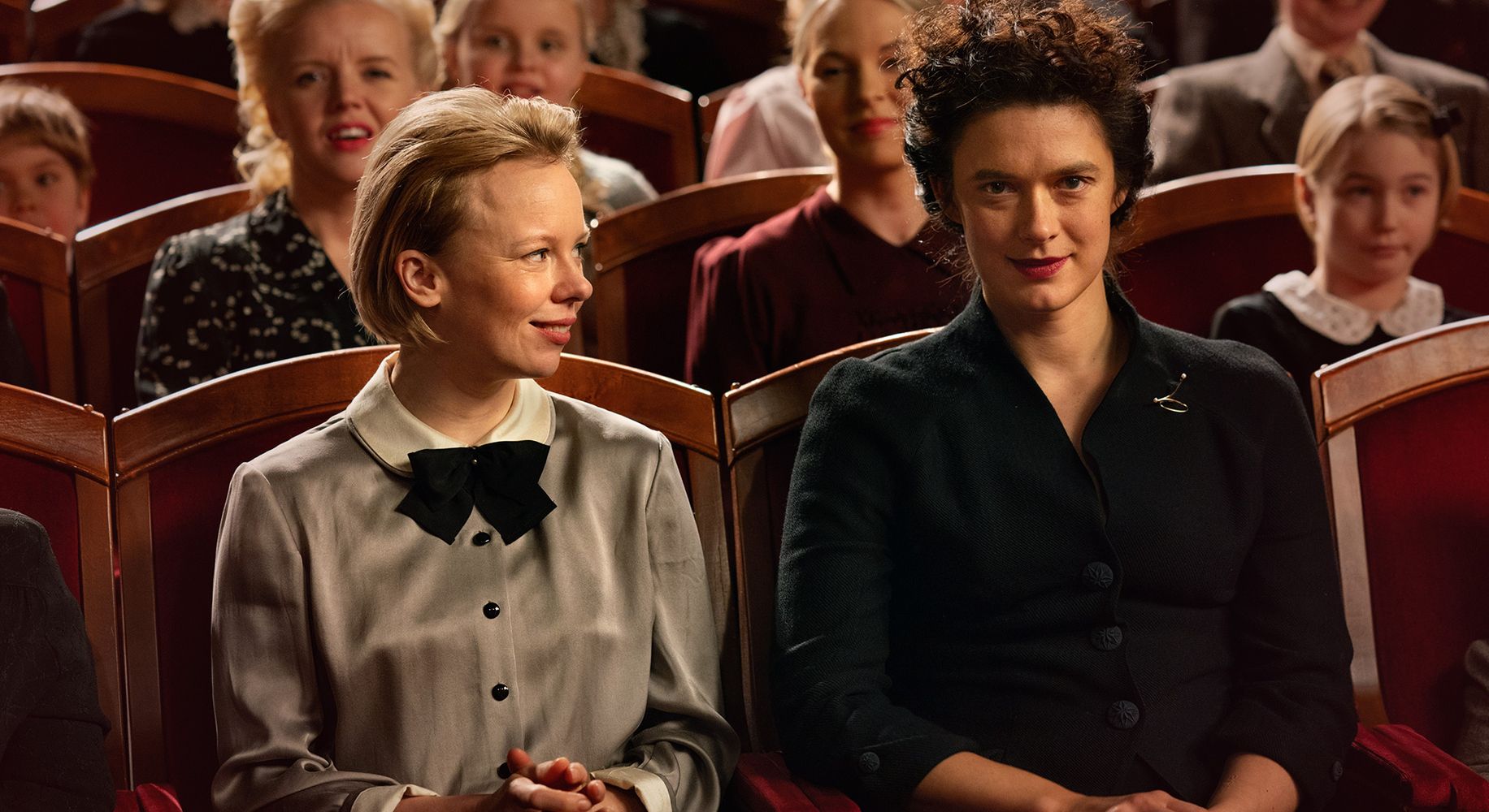 Kuva: Alma Pöysti ja Krista Kosonen