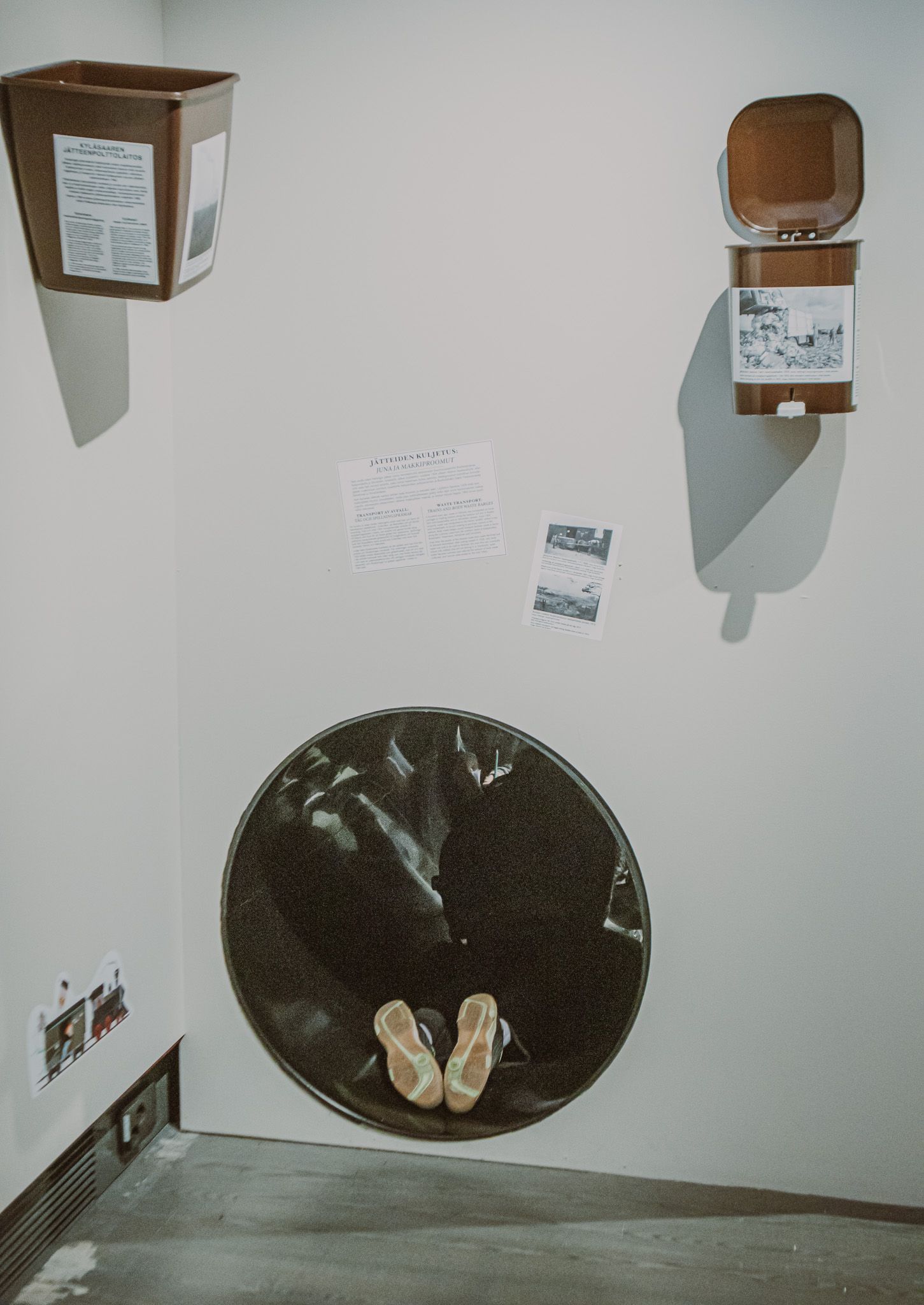 Выставка"Мусор" в Городском музее Хельсинки (Roskaa-näyttely Helsingin kaupunginmuseossa)