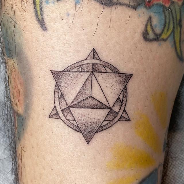 geometric tattoo ephemeral