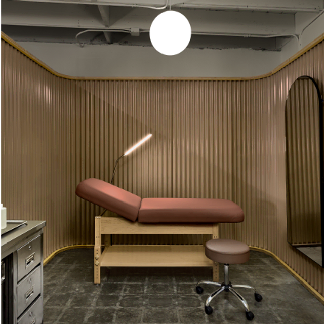 ephemeral tattoo studio palming and private
friendly space