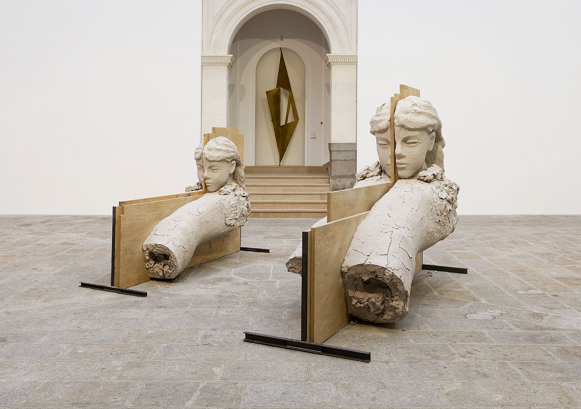 Mark Manders - Modern Art