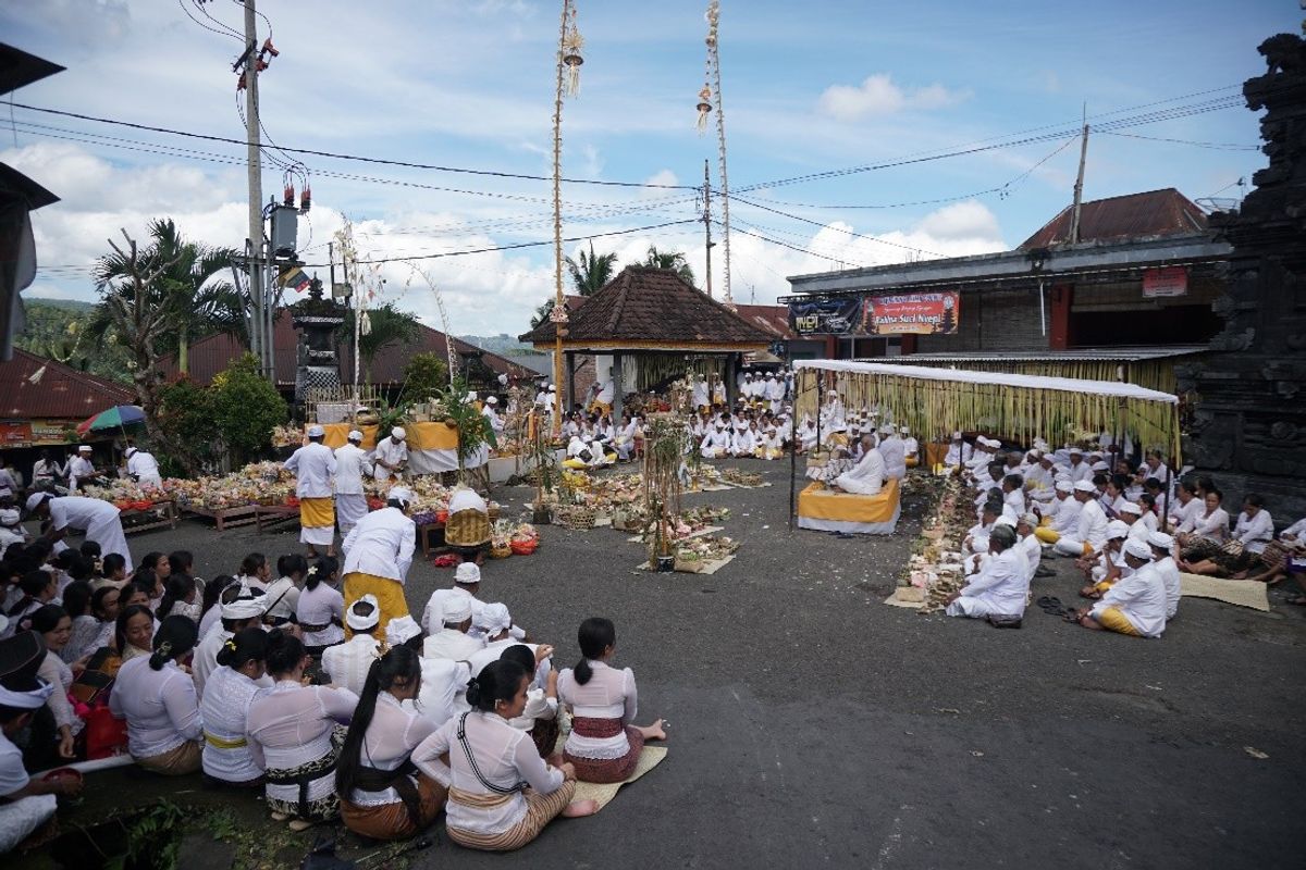Pengelukat Gumi