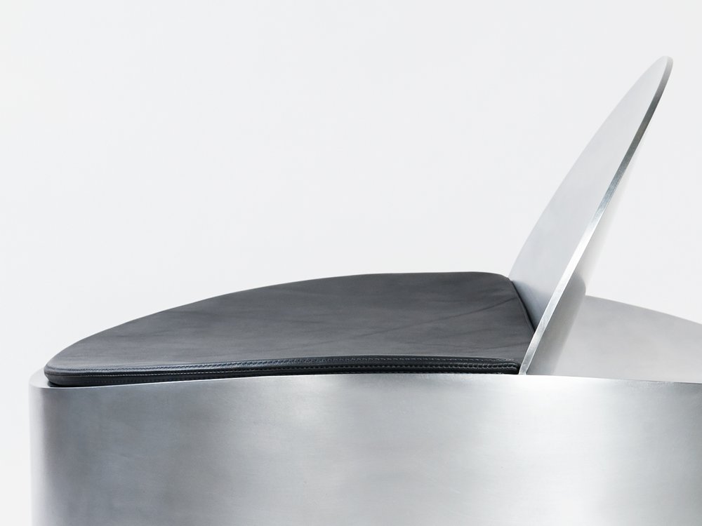 4996 chair0011 web