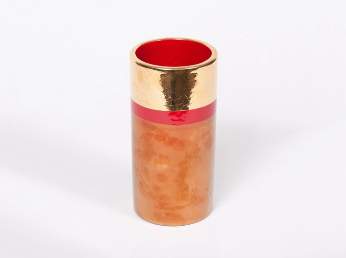 584 XB2 W9242 redgoldvase thumb 2