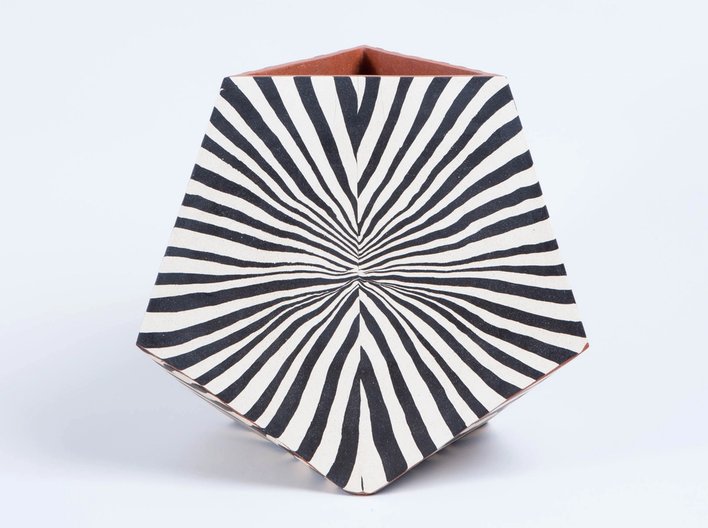 Pentagonalvesselstriped1