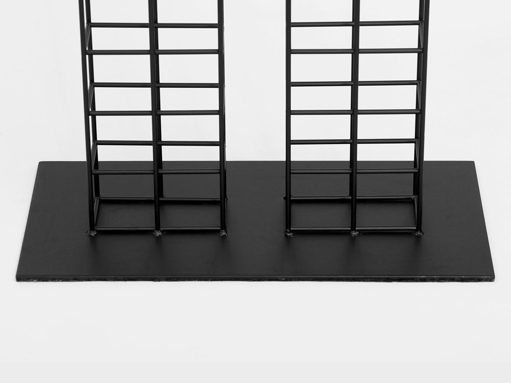 Standingmanweb6