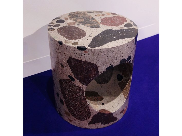 Strata round thumb 2