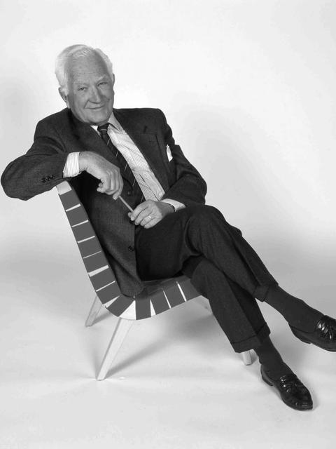 Jens Risom Seated 1060