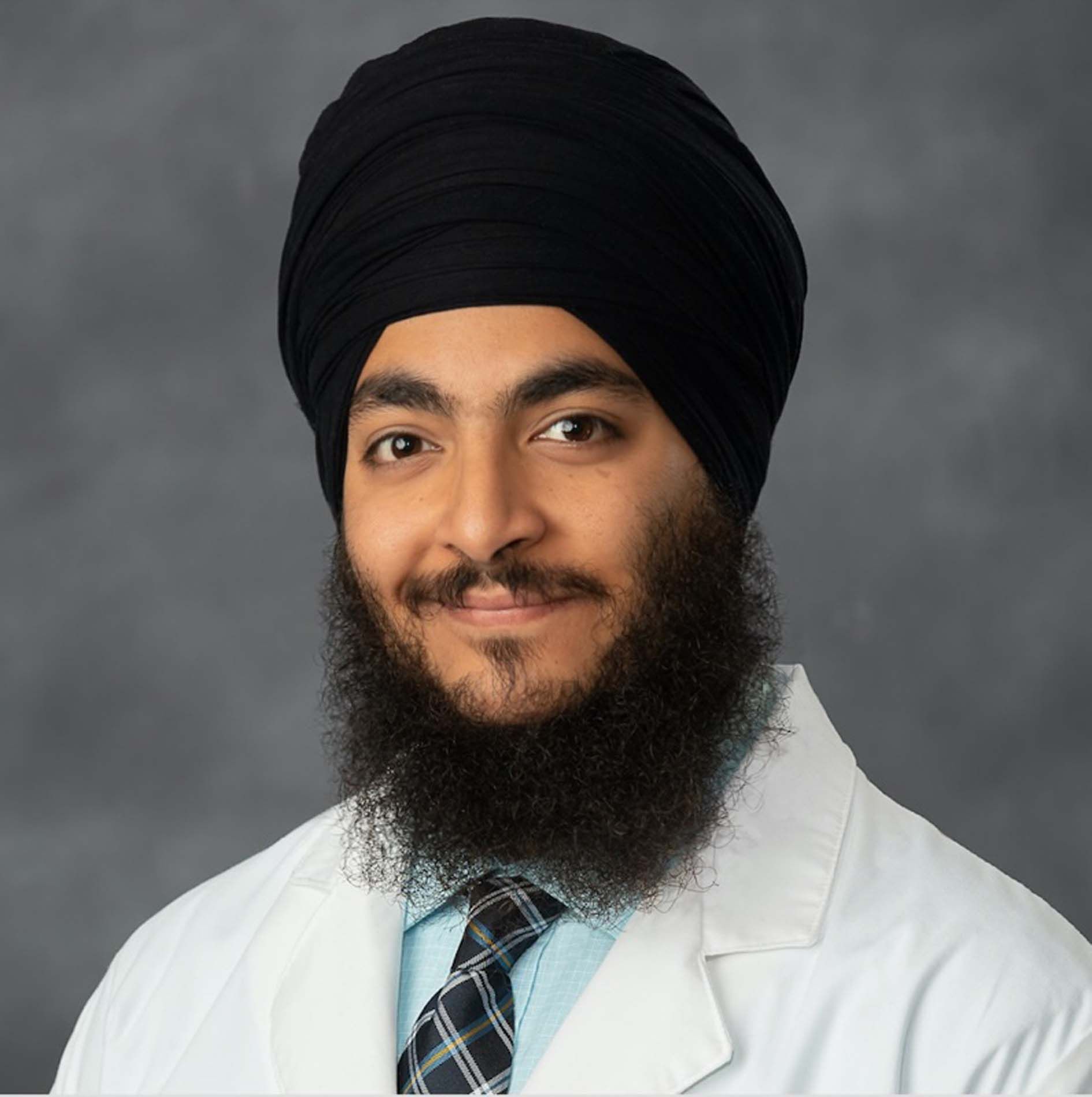 Photo of Dr. Harnek Bajaj Physiatrist orthoWin