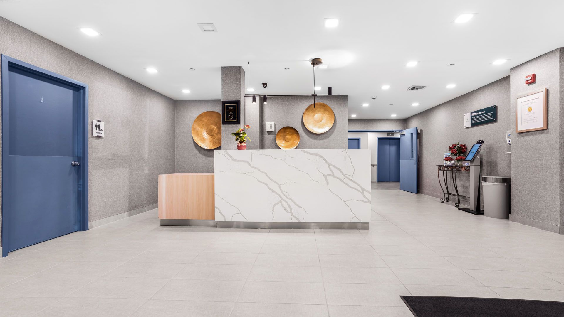 Arbor Ridge NJ rehab lobby