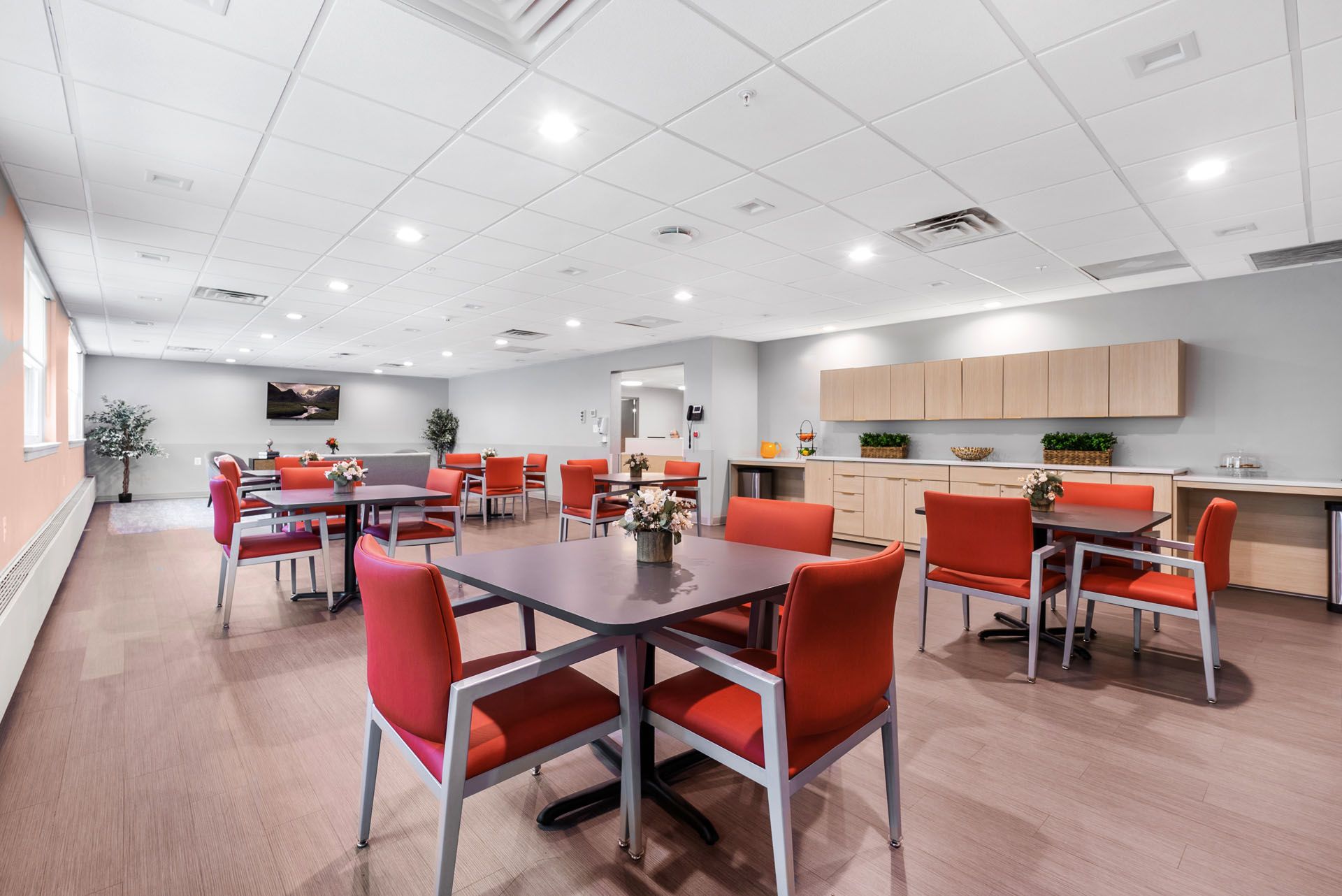 Cambridge NJ nursing home dining room