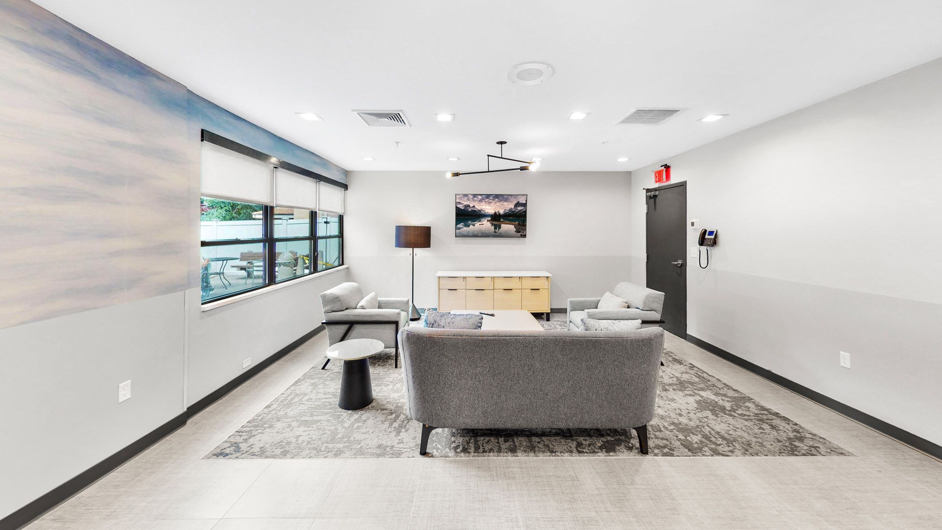 Lincolnwood RI nursing home interior