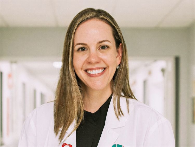  Dr. Giselle  Vivaldi