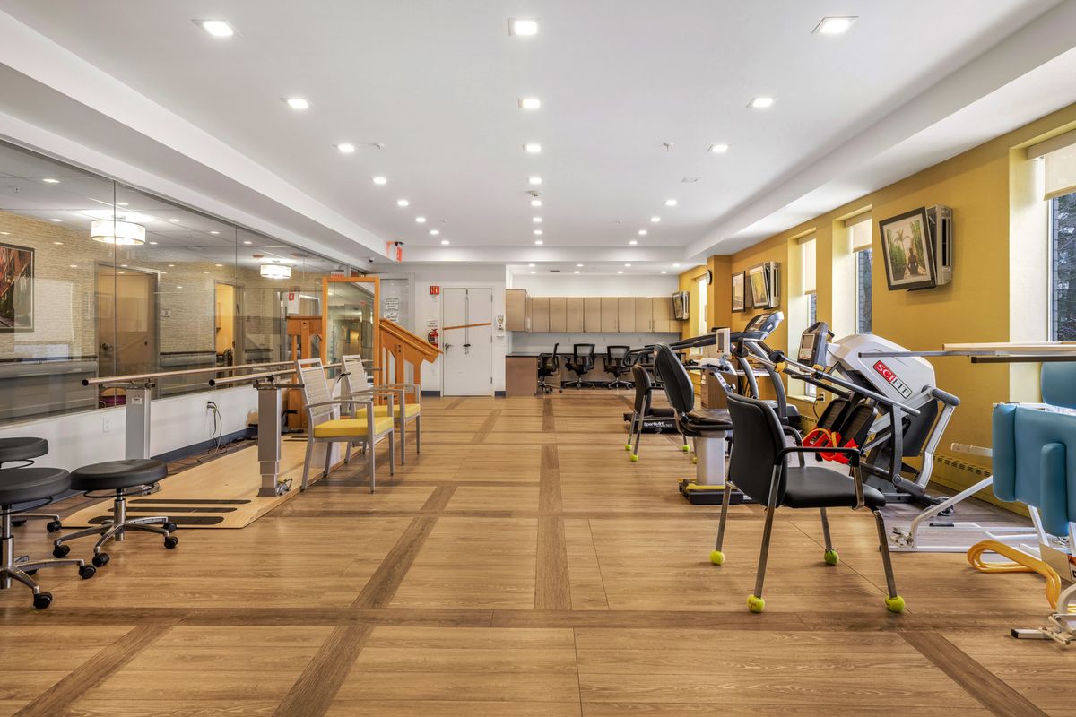 Image - Chestnut Woods Rehabilitation & Healthcare Center 