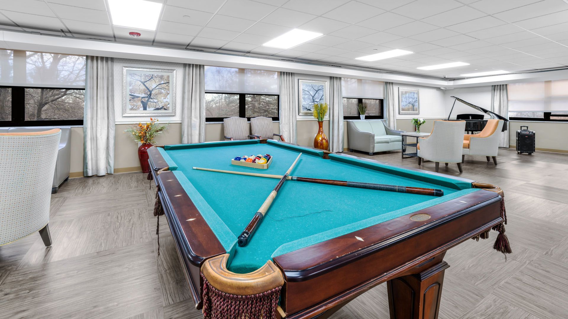 Oakland NJ nursing home recreation room
