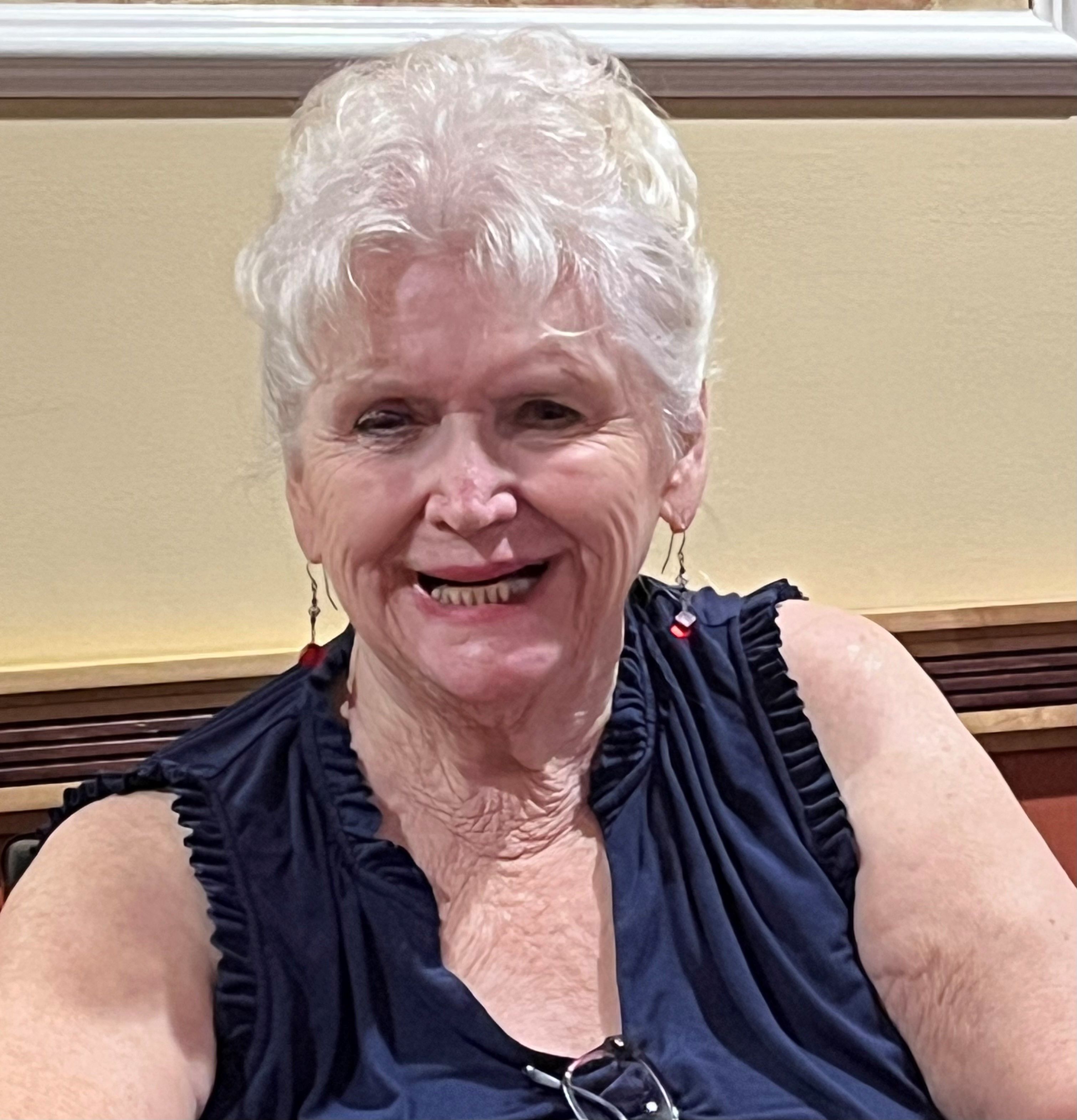 Joyce  Sauliner