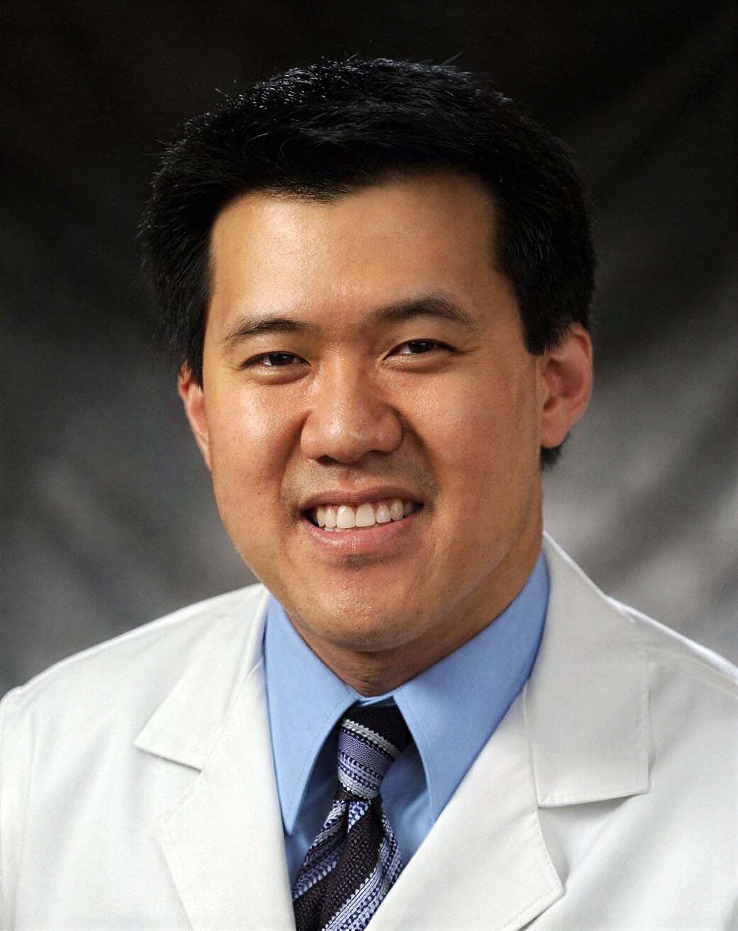 Photo of Dr. Michael Rhee Physiatrist orthoWin-neuroGen