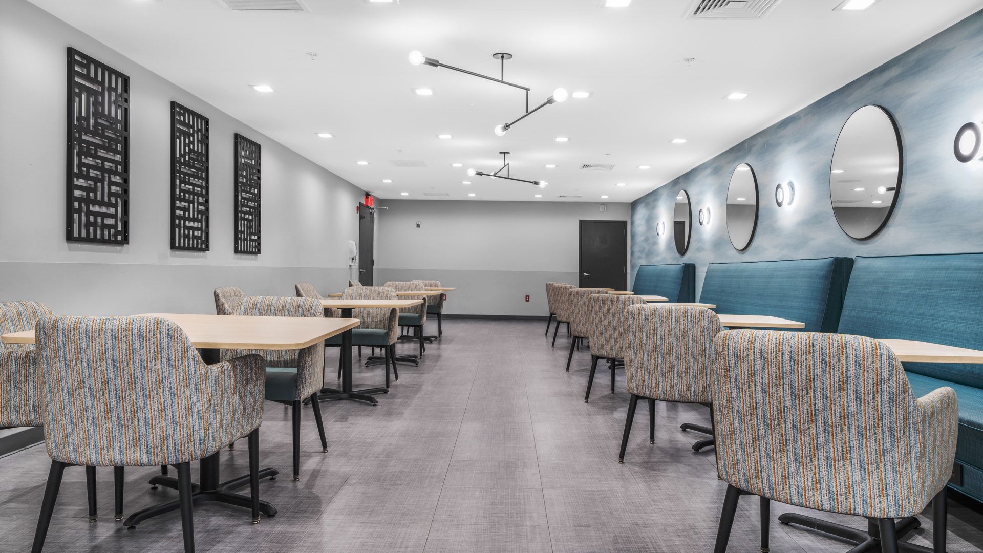 Lincolnwood RI nursing home interior