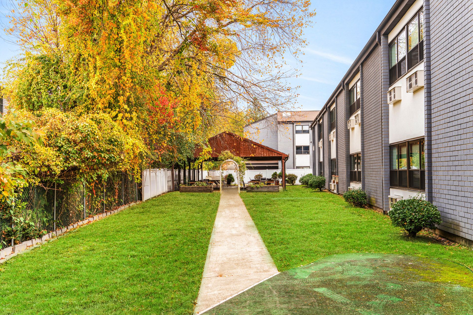 Lincolnwood RI nursing home Exterior