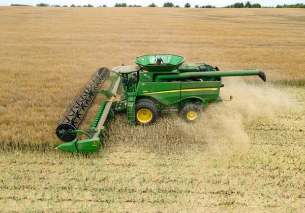 New Holland CR10.90