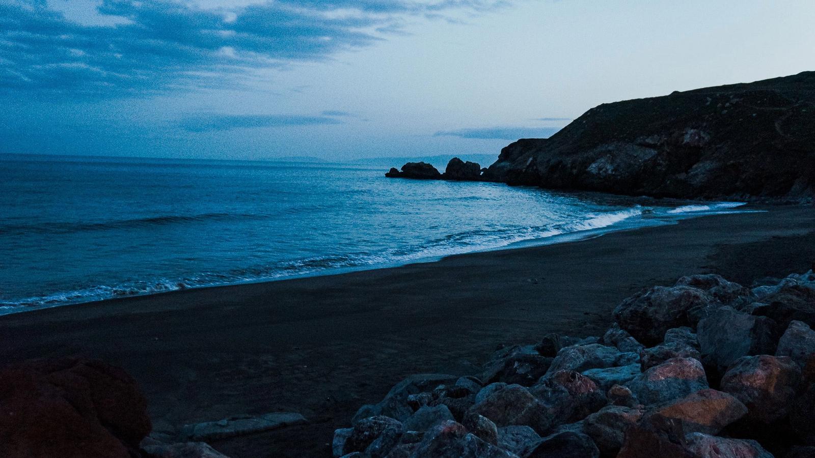mountains at half moon bay