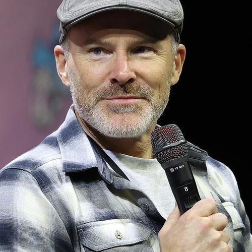 Roger Craig Smith