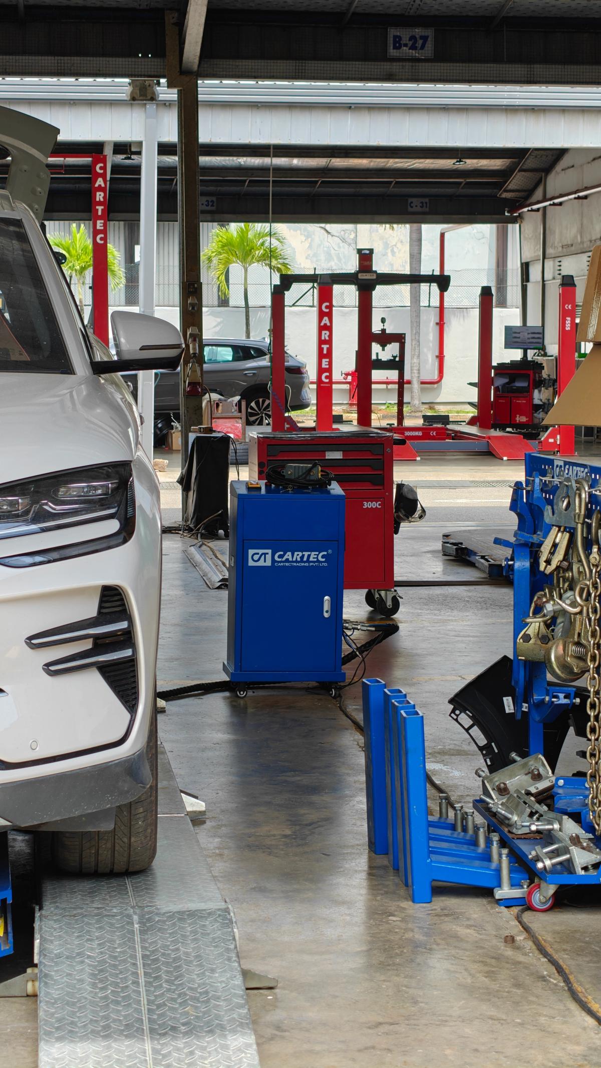 BYD Sri lanka cartec trading bodyshop accident repair equipment0