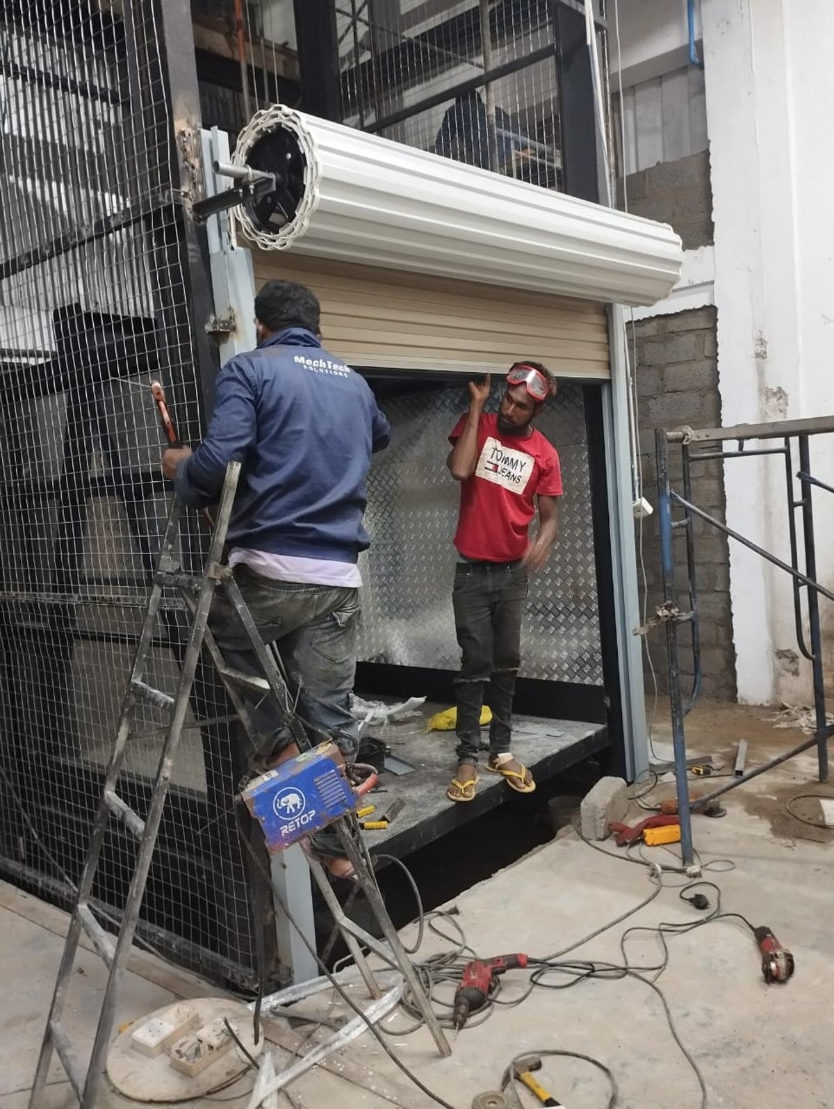 jaguar-land-rover-sri-lanka-workshop-cartec-material lift