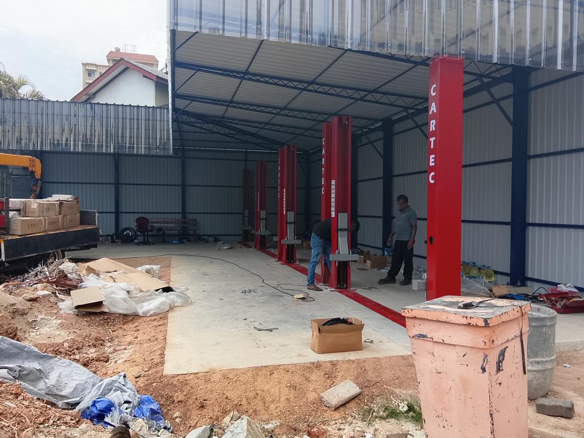 BAIC sri Lanka DPMC 2 post lift cartec trading0
