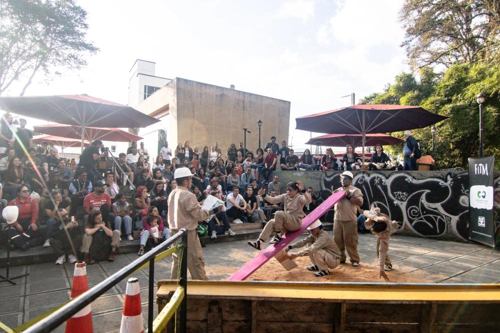 Comuna Tragedia FITM 2025