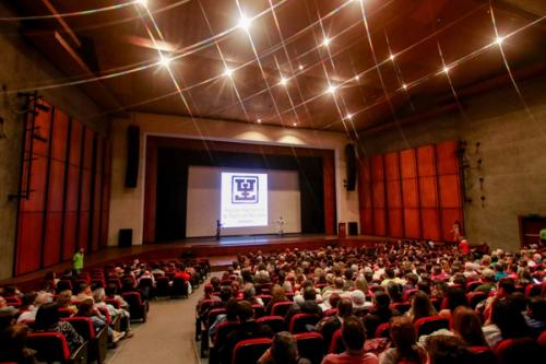 Con ovación se inauguró la 57º edición del Festival Internacional de Teatro de Manizales
