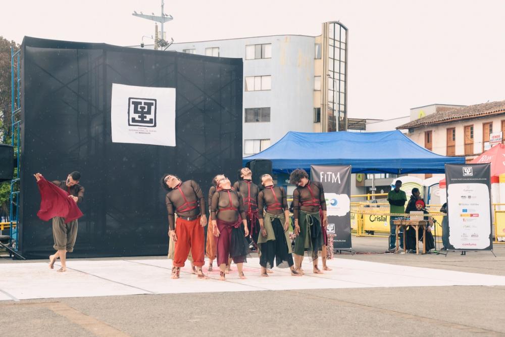  Compañía pasos juntos Danza contemporánea FITM 2025 