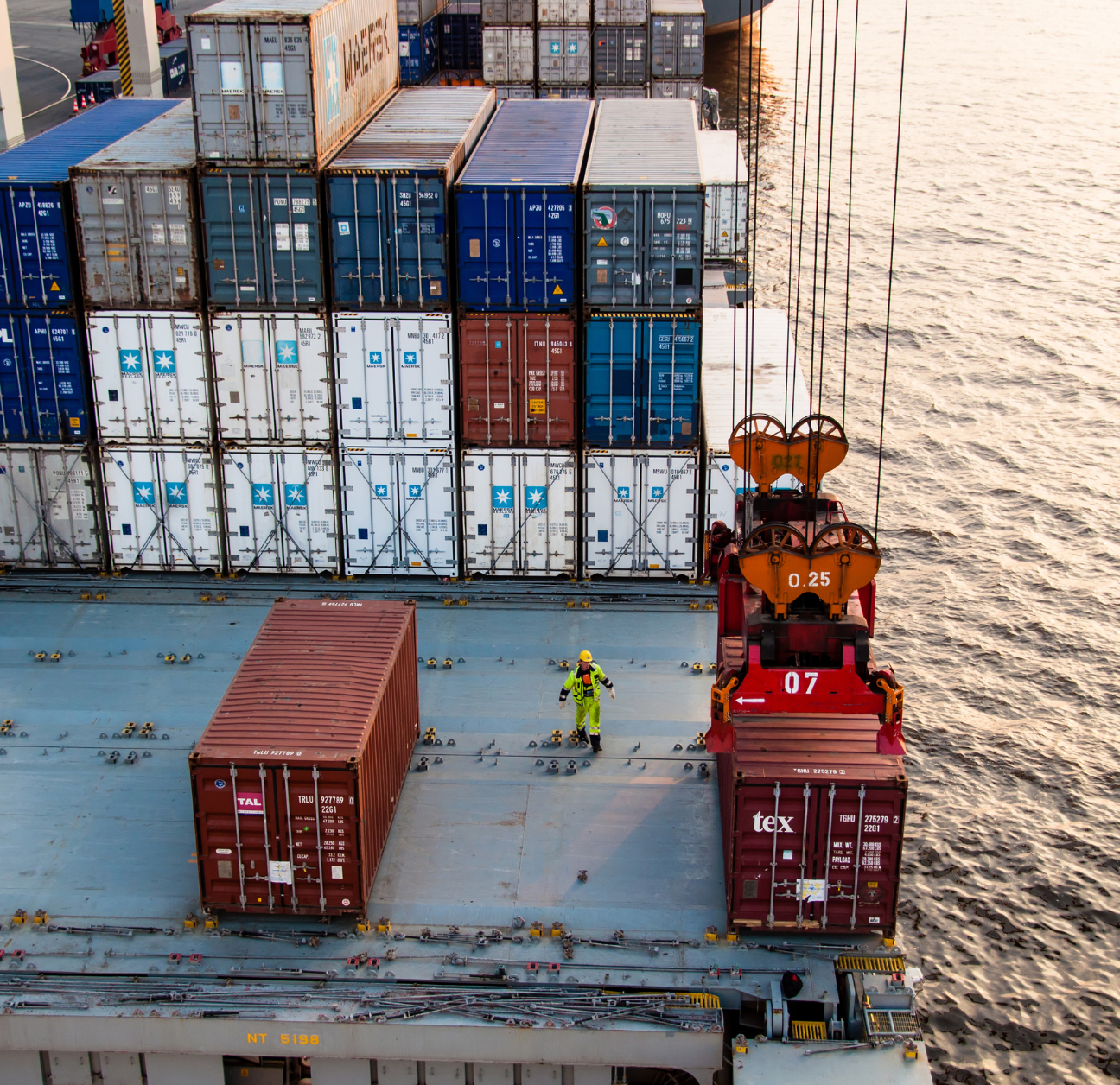 Containers being monitored with visibility tracking software, like FourKites. 
