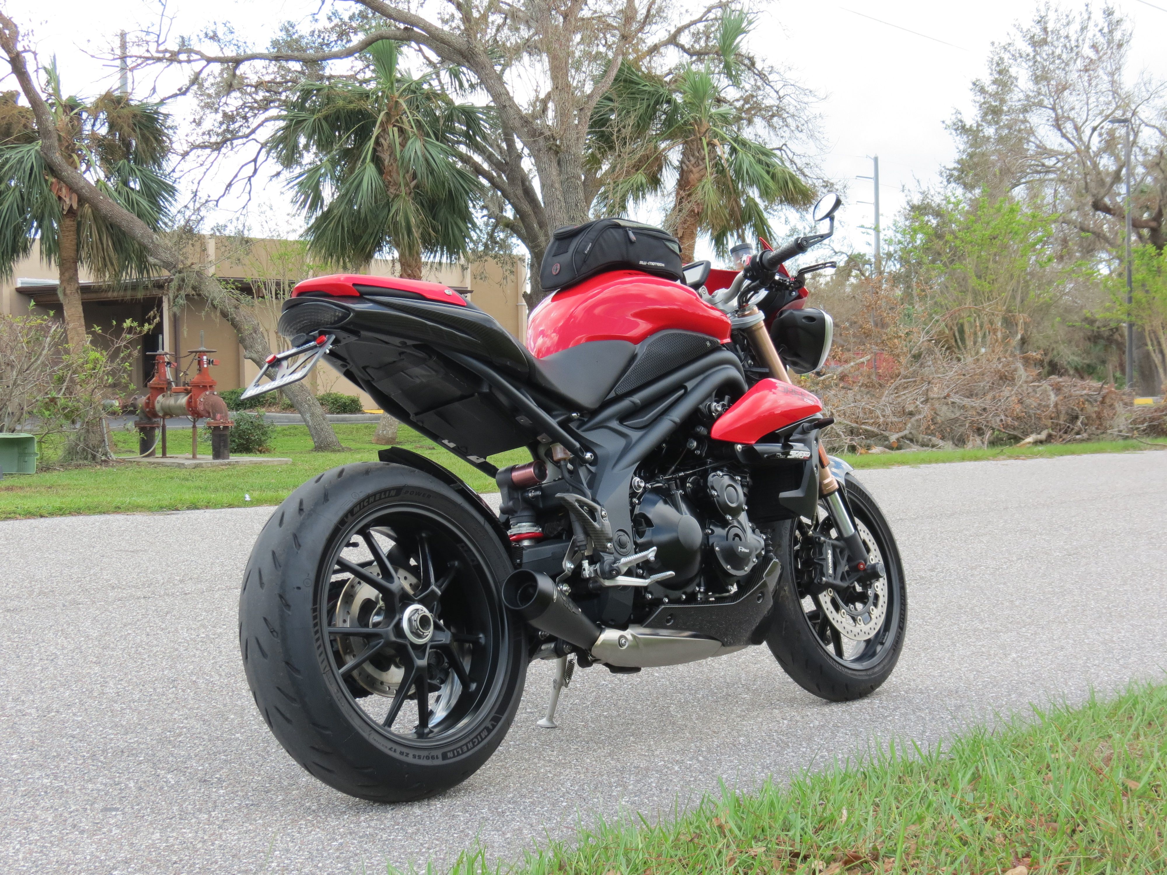 2011 TRIUMPH SPEED TRIPLE 1050