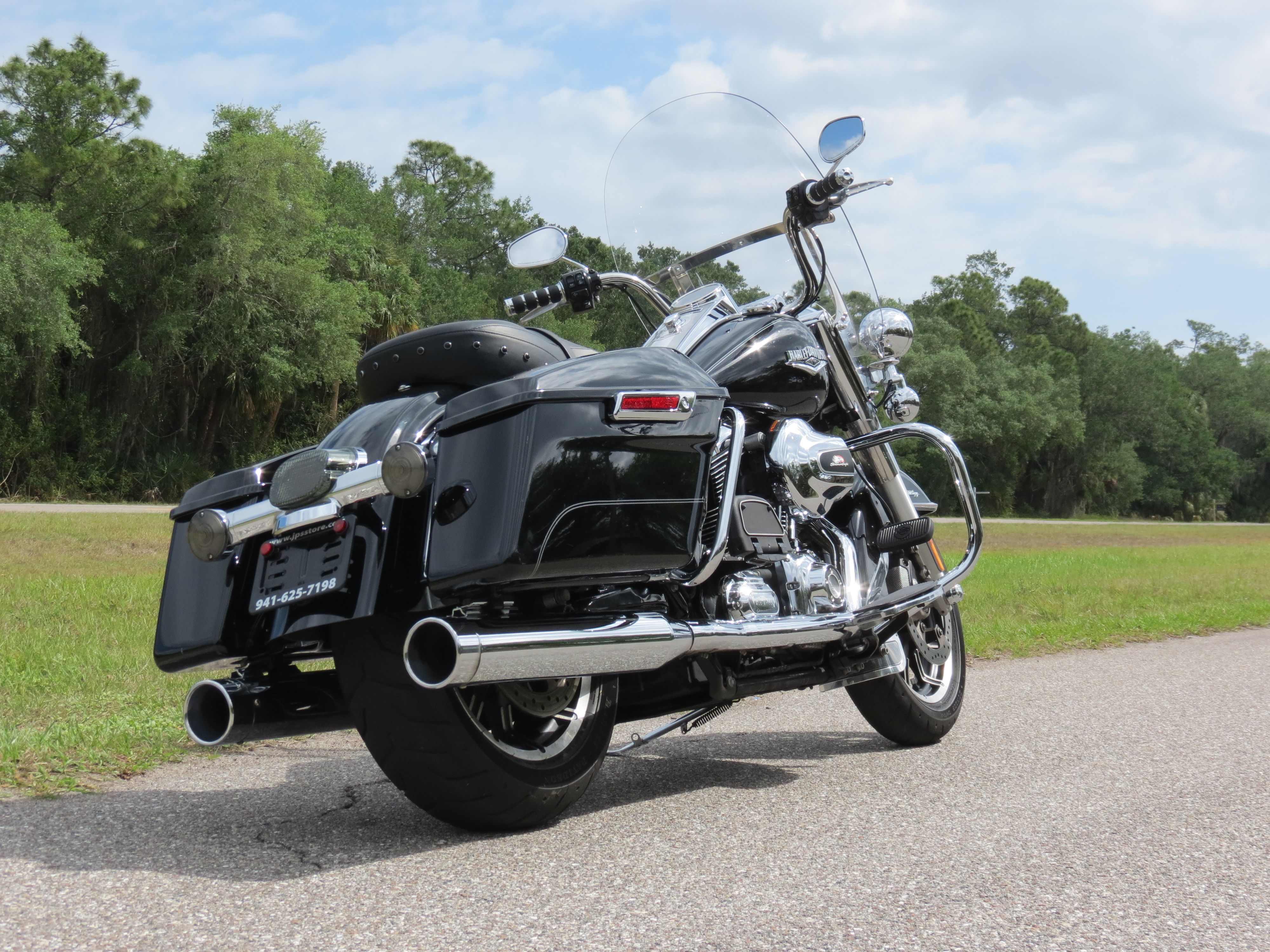 2015 HarleyDavidson FLHR Road King