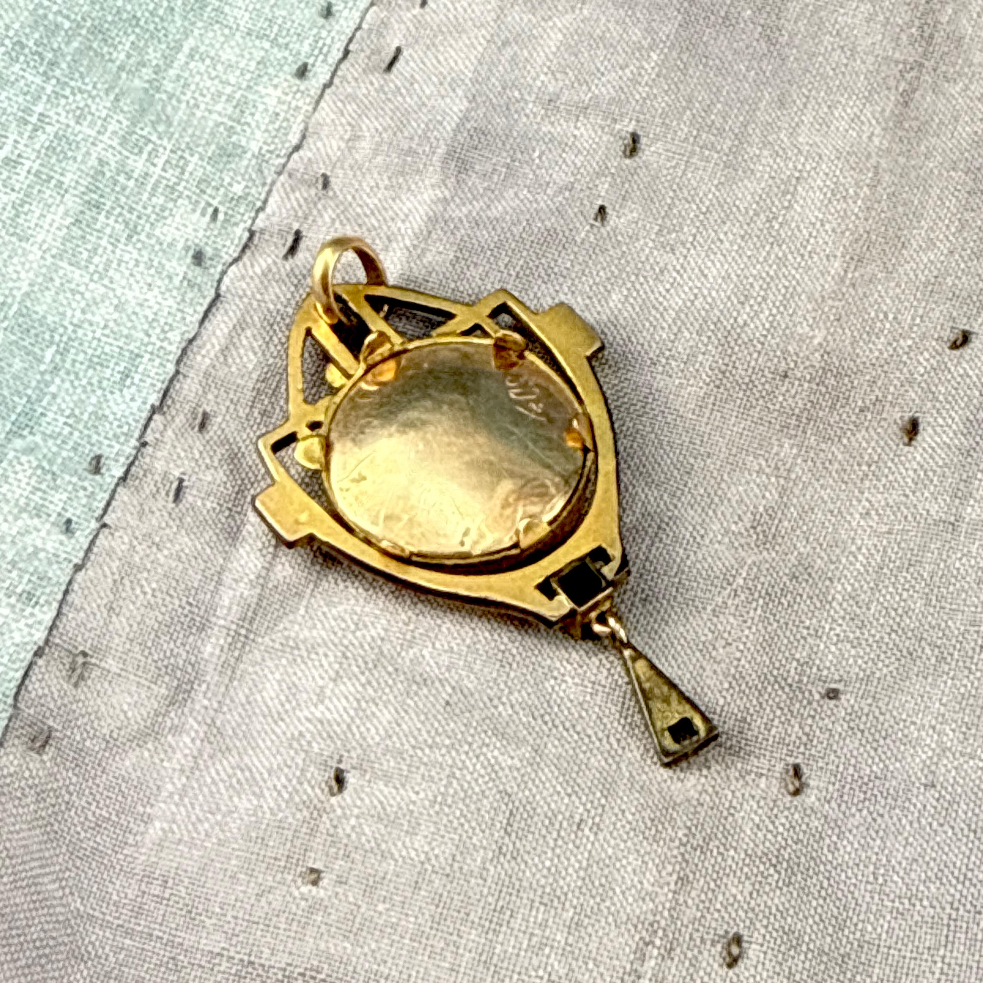 Jugenstil Photo Pendant with Paste