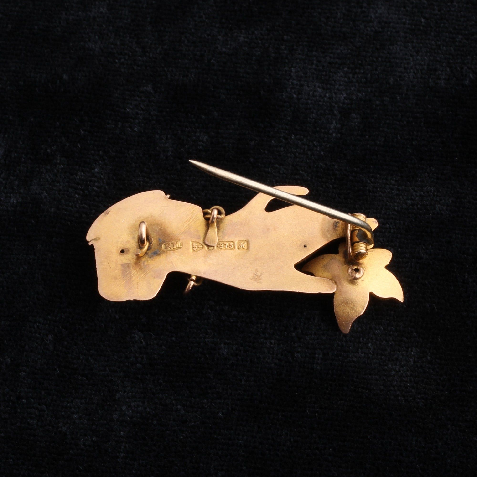 Edwardian Hand with Ivy Leaf Brooch