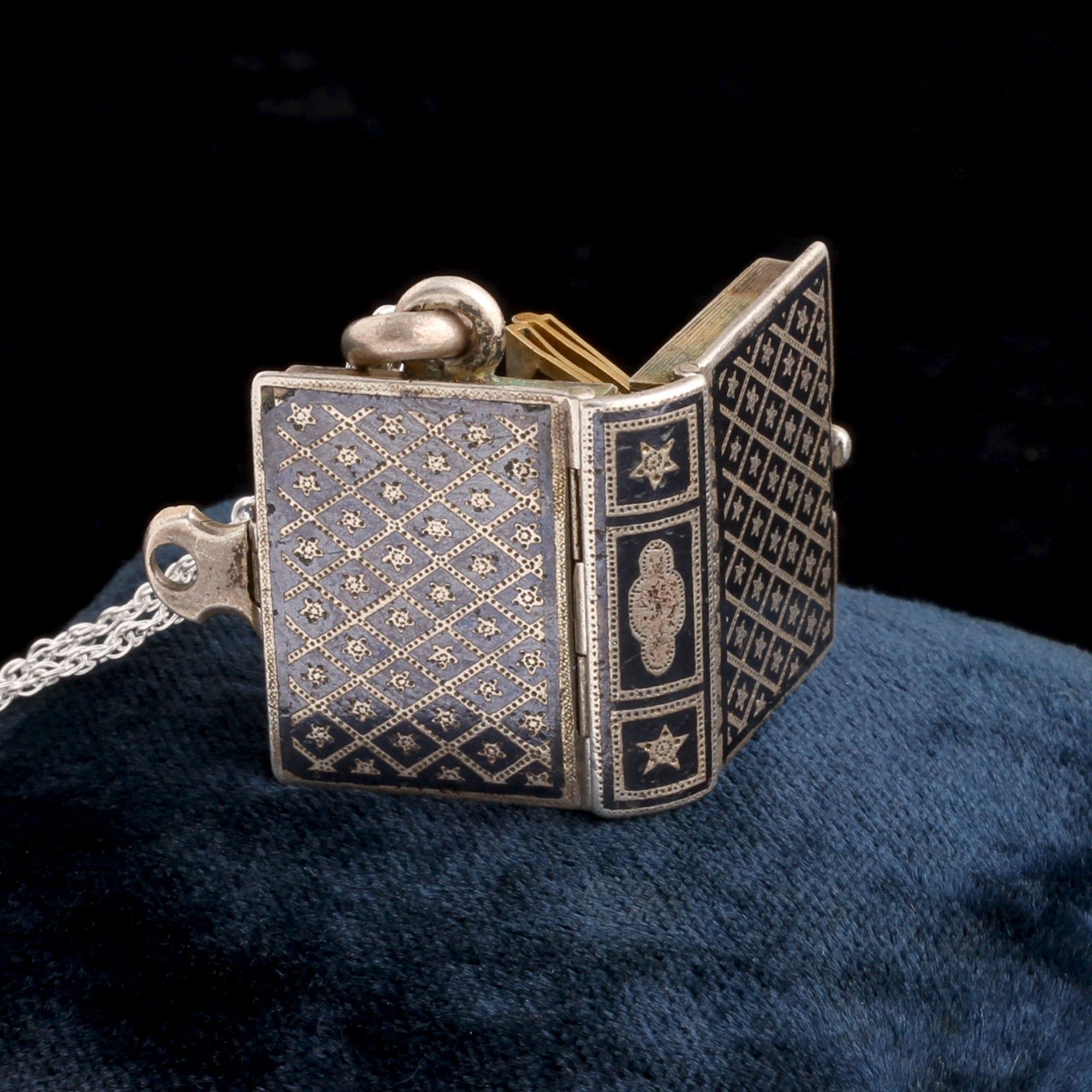 Victorian Niello Silver Book Locket