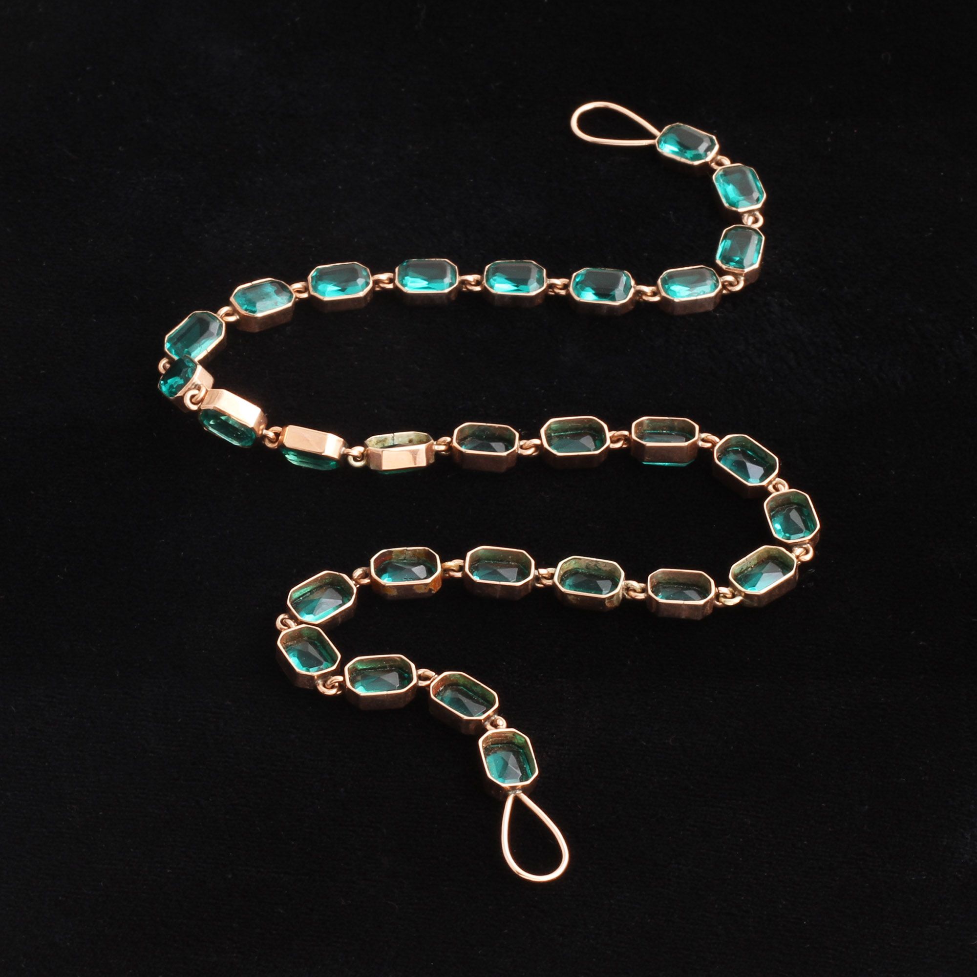 Early Victorian Green Paste Collar