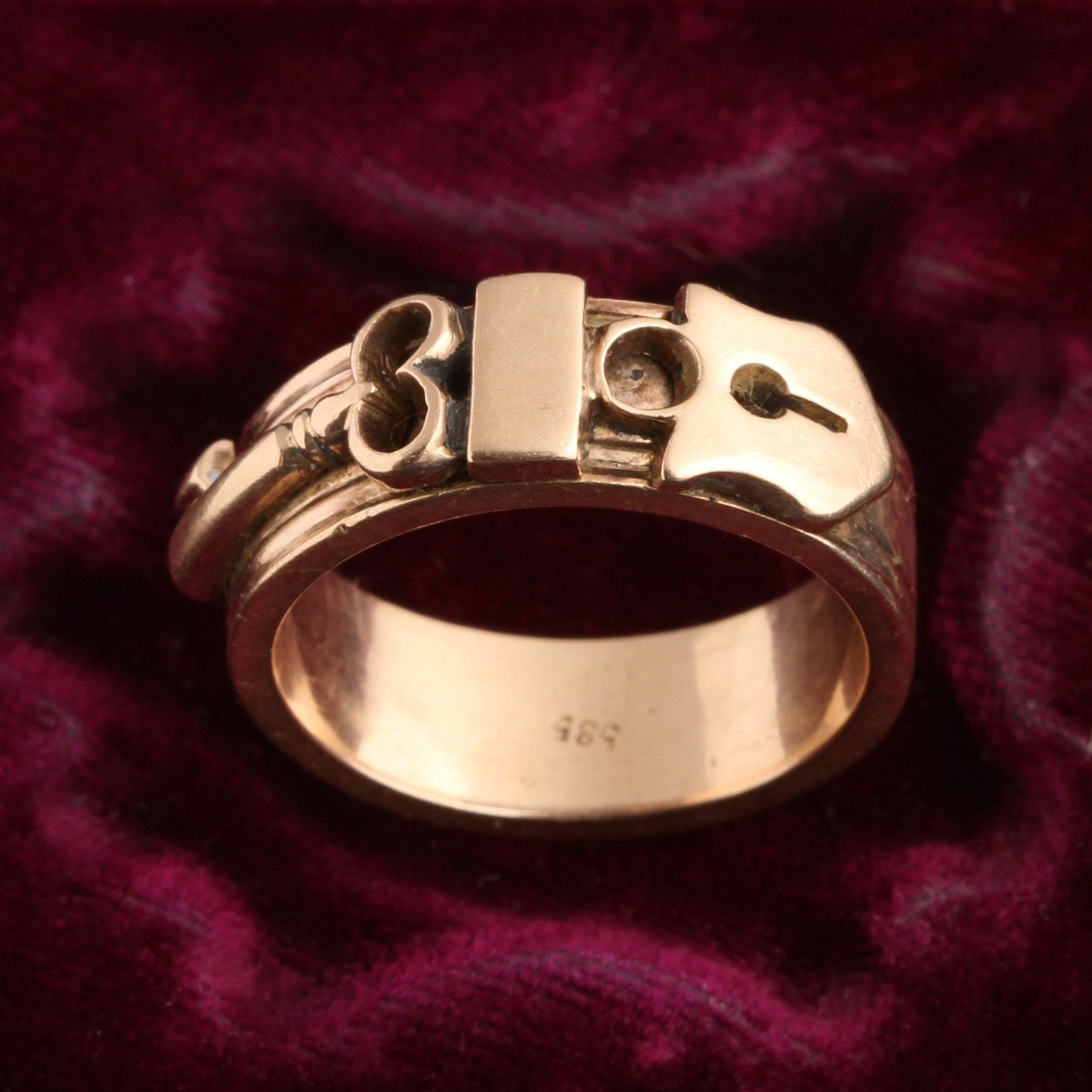 Victorian Lock & Key Band