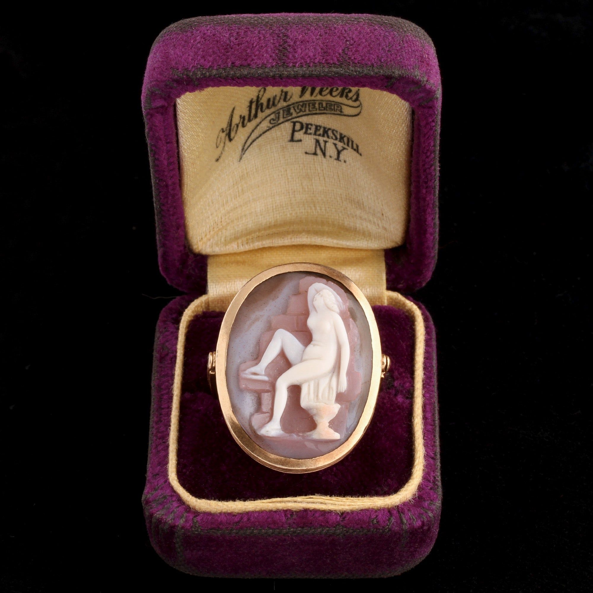 Detail of 17th Century Helen of Troy Amethyst Cameo Ring