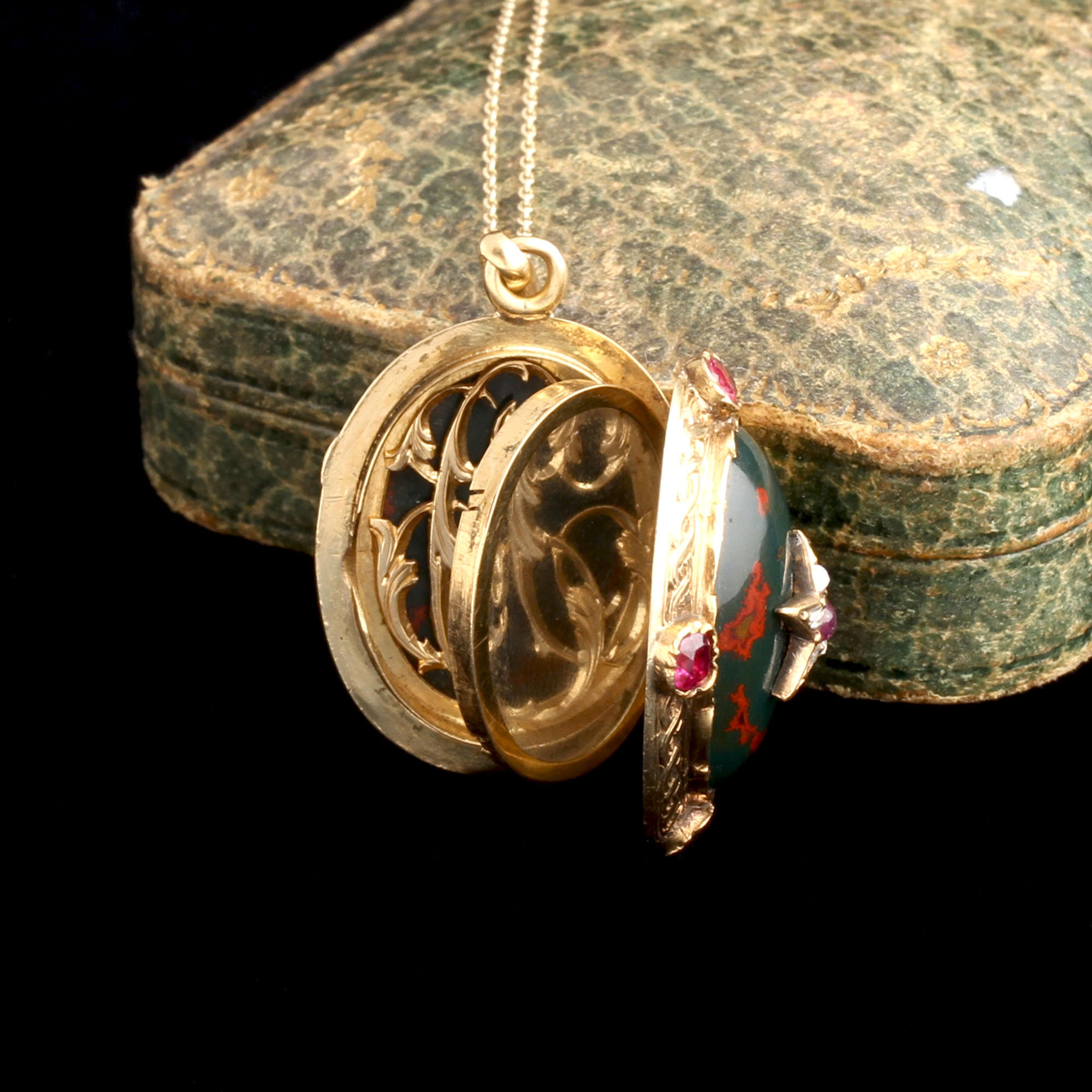 Late 19th Century French Bloodstone, Ruby & Diamond Star Locket