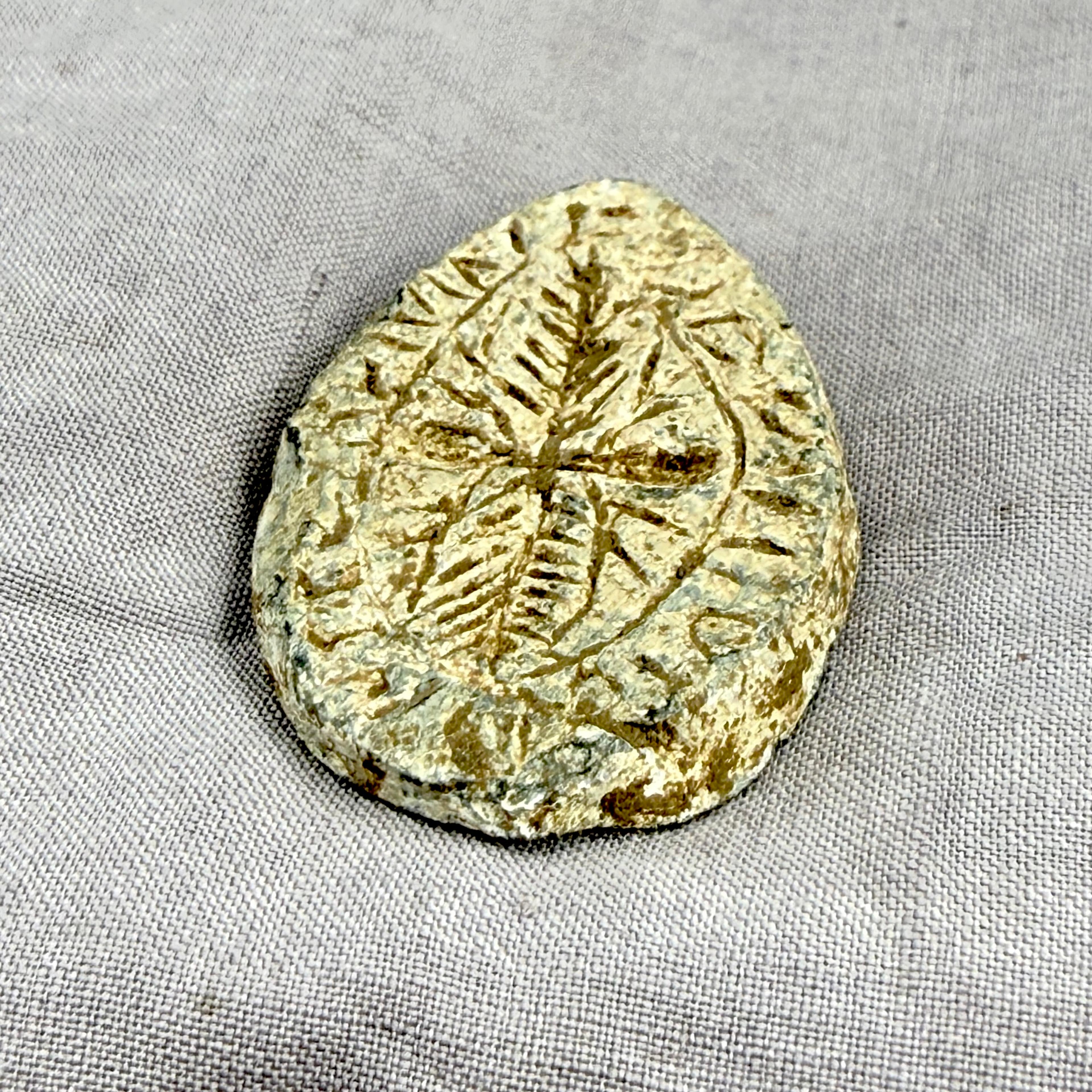 Medieval Vessica seal #1