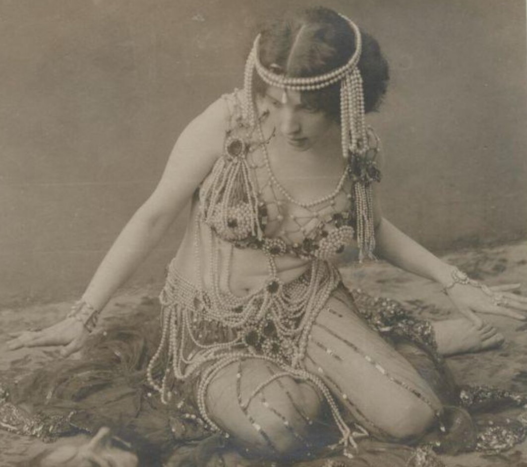 Maud Allan in Vision of Salomé, c. 1908