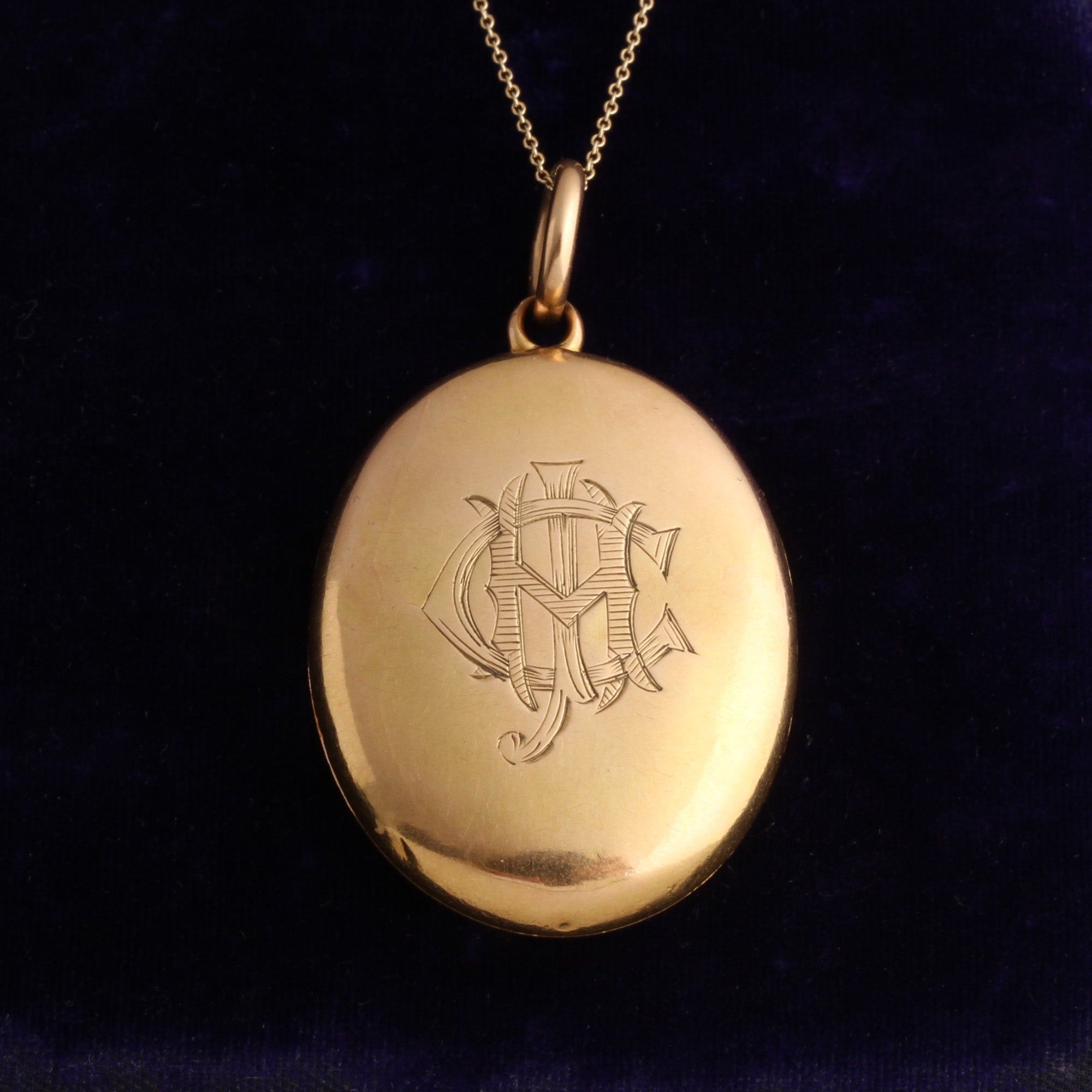 Victorian Heraldic Locket